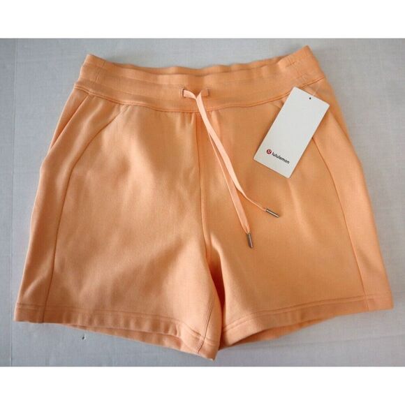 Lululemon Women's Sz 8 Peach Bellini Scuba High-Rise 5" Shorts - Picture 1 of 9